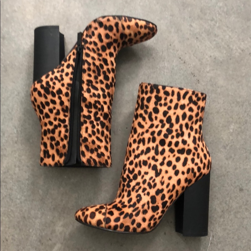 Kendall & Kylie Kadenly Leapord Animal Print Boots